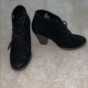 Velvet tie booties
